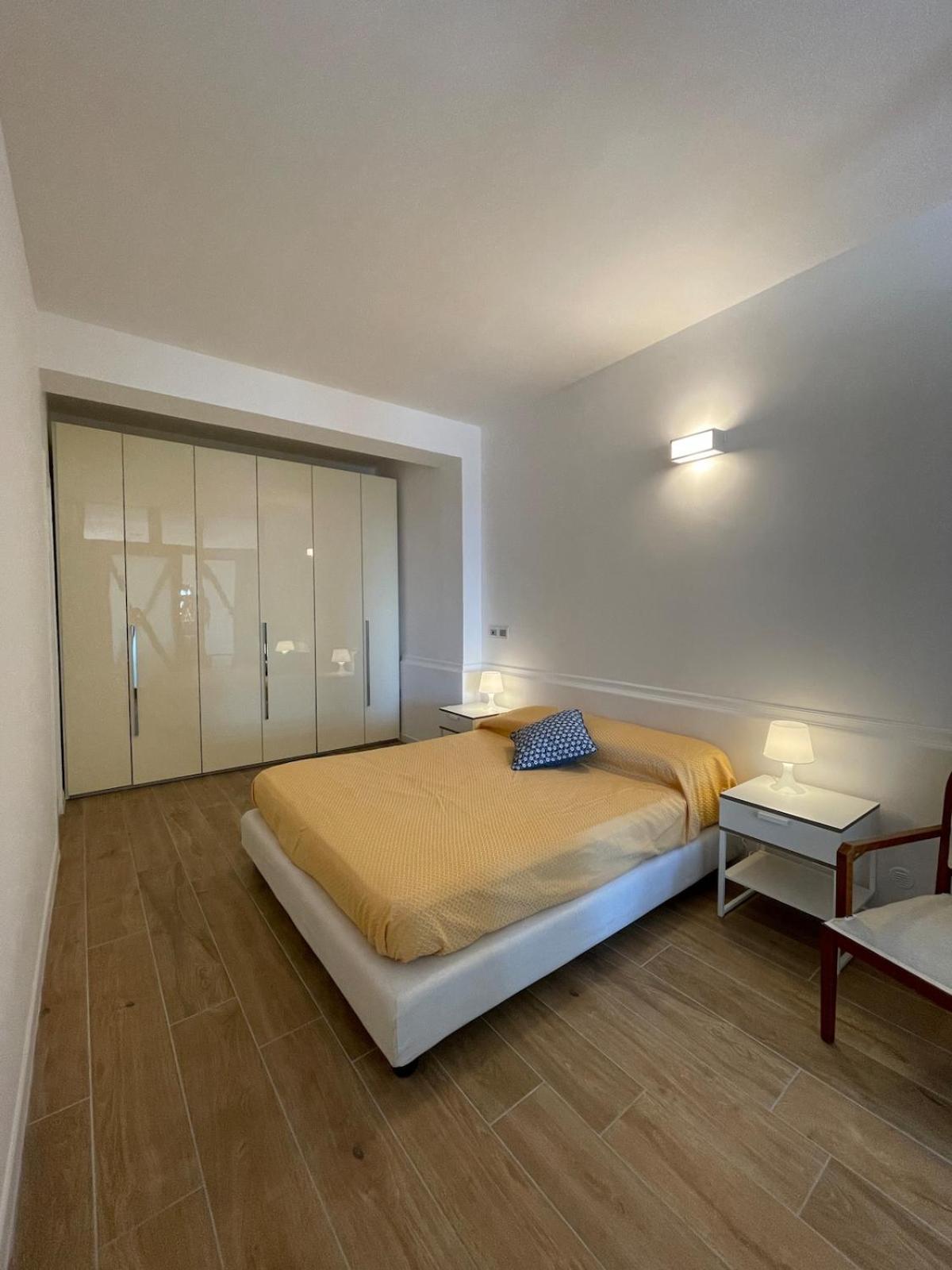 Sunshine Apartment Taormina Esterno foto