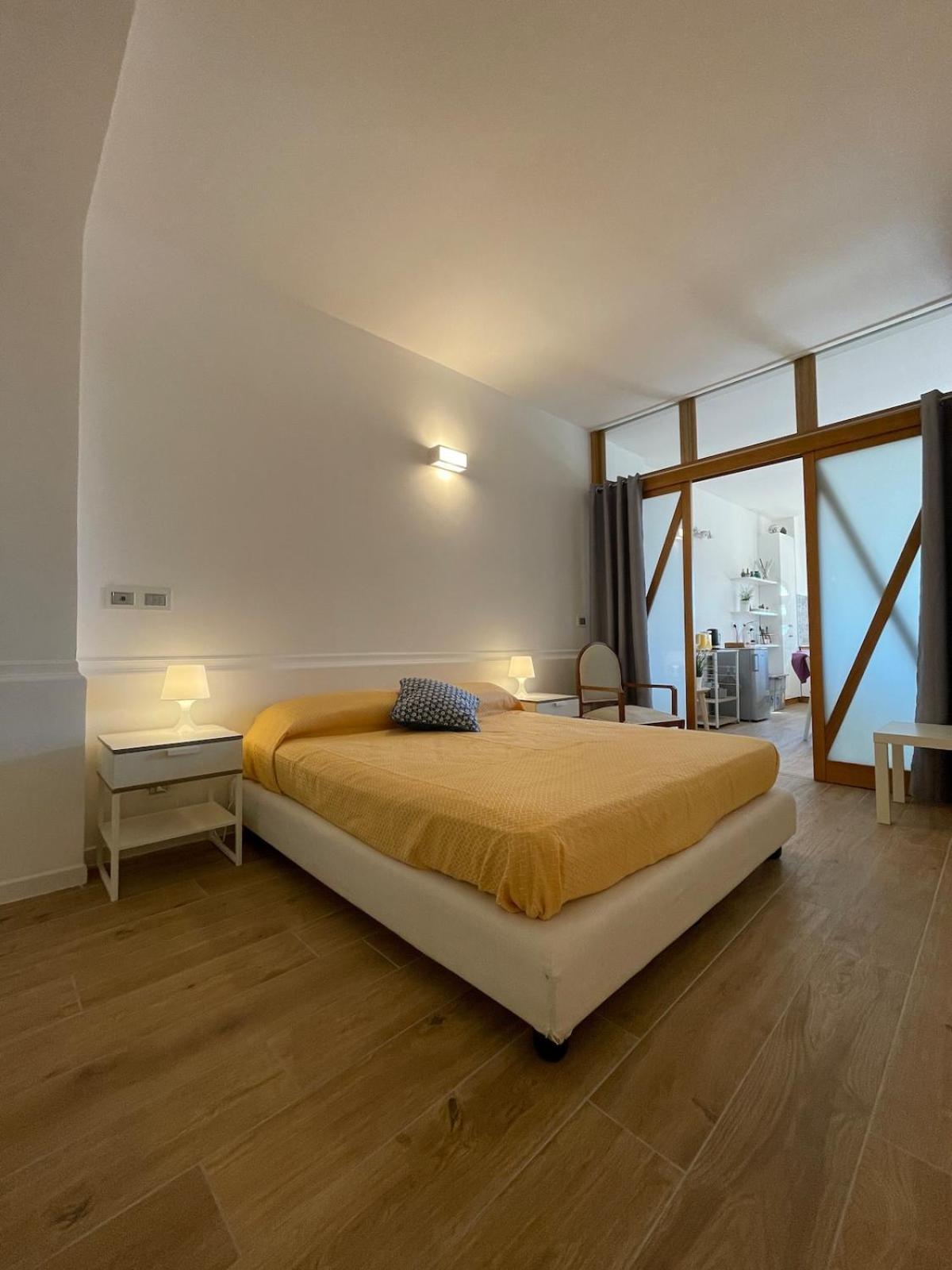 Sunshine Apartment Taormina Esterno foto