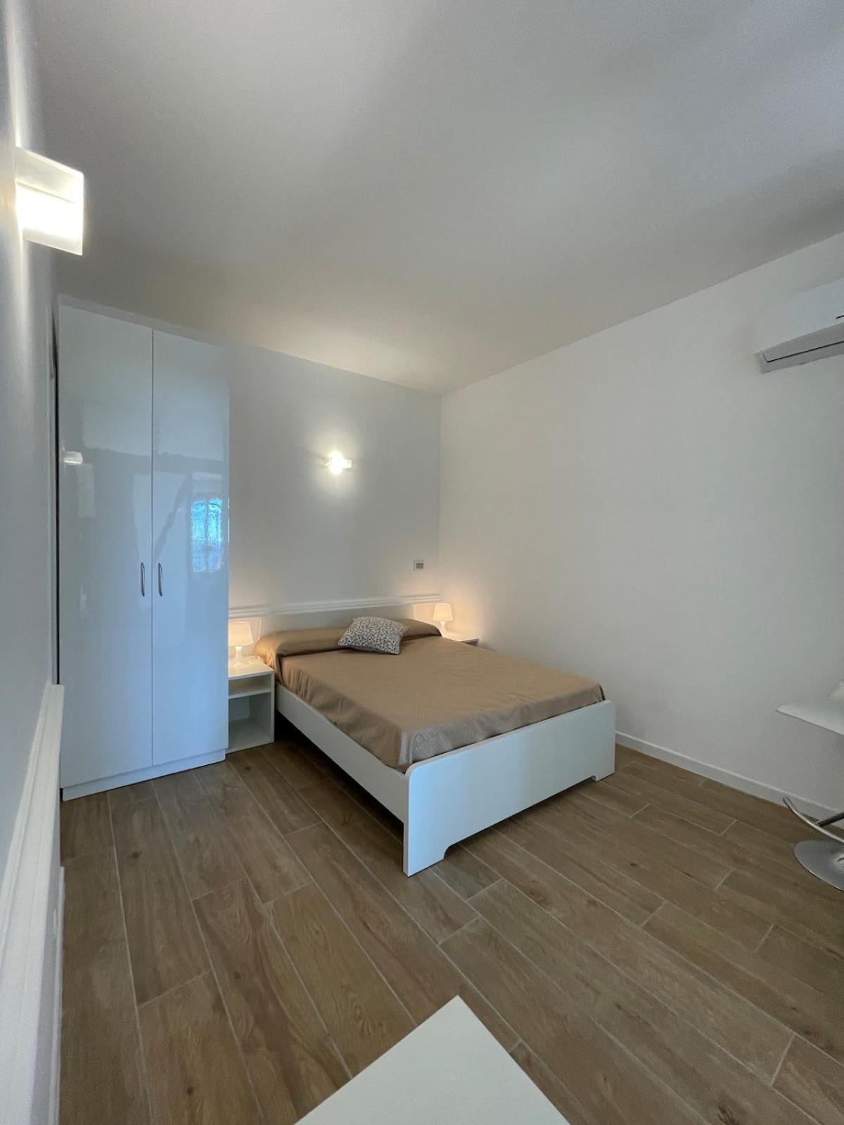 Sunshine Apartment Taormina Esterno foto